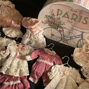 Victorian, Twin Sisters, Doll & Wardrobe Collection w/ case, more than 20 pieces